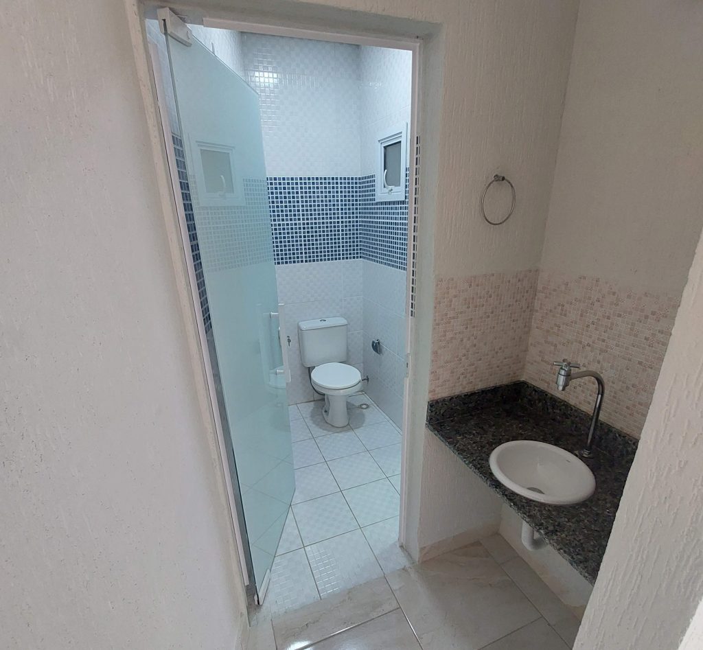 CASA APAIXONANTE À VENDA NO CONDOMÍNIO ARUÃ BRISAS CASA APAIXONANTE À VENDA NO CONDOMÍNIO ARUÃ BRISAS