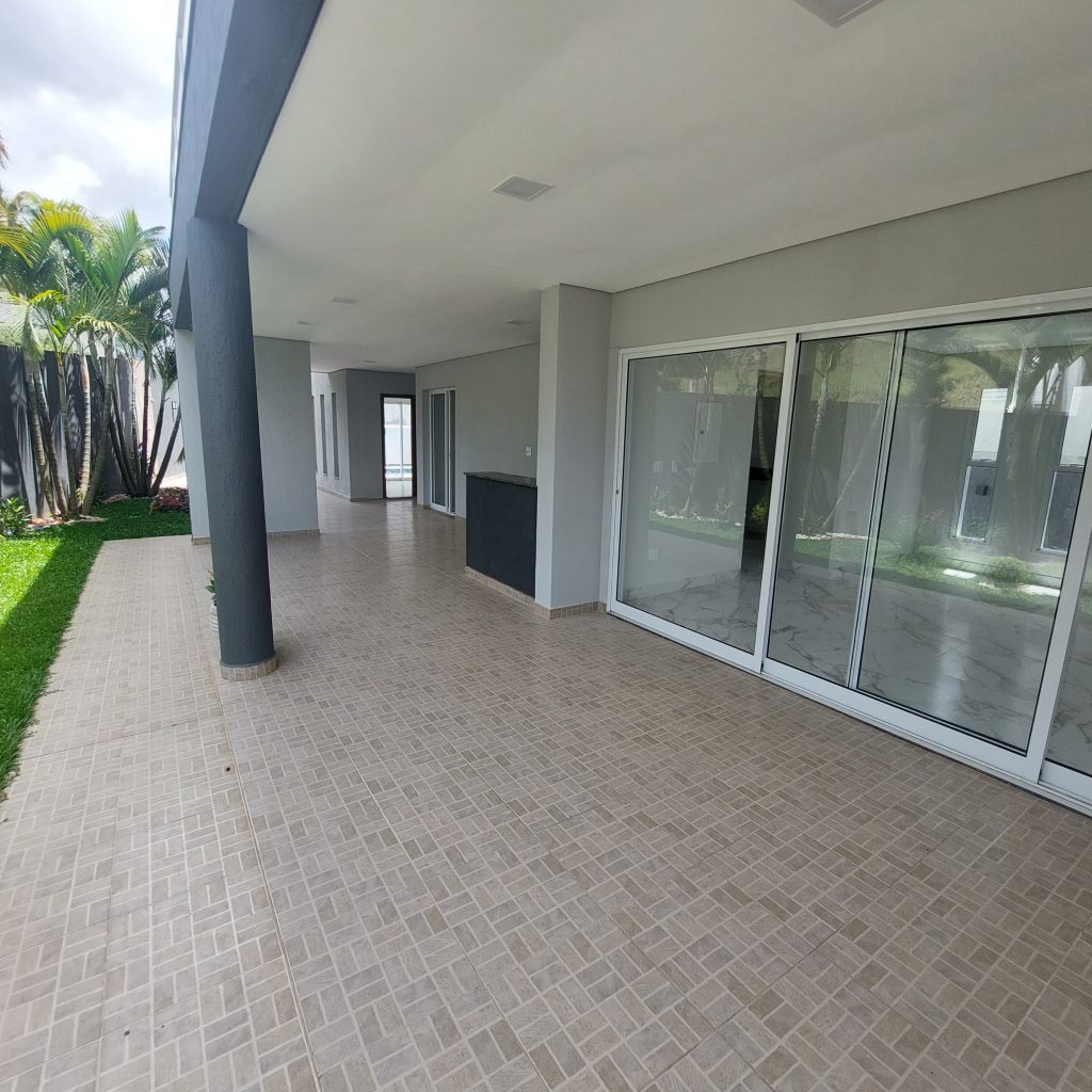 CASA APAIXONANTE À VENDA NO CONDOMÍNIO ARUÃ BRISAS CASA APAIXONANTE À VENDA NO CONDOMÍNIO ARUÃ BRISAS