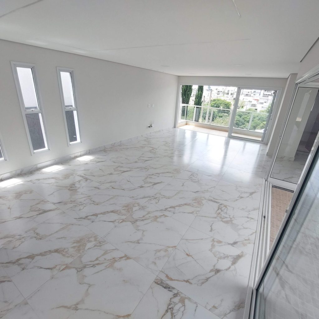 CASA APAIXONANTE À VENDA NO CONDOMÍNIO ARUÃ BRISAS CASA APAIXONANTE À VENDA NO CONDOMÍNIO ARUÃ BRISAS