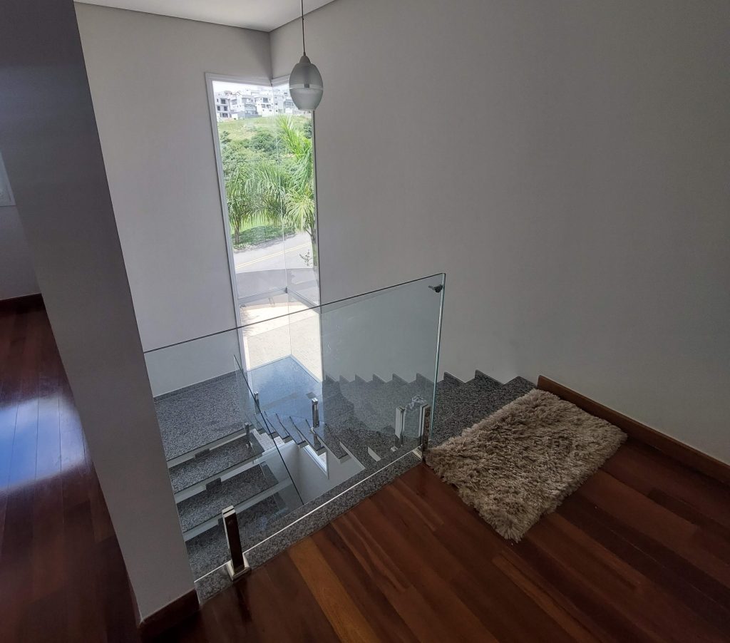 CASA APAIXONANTE À VENDA NO CONDOMÍNIO ARUÃ BRISAS CASA APAIXONANTE À VENDA NO CONDOMÍNIO ARUÃ BRISAS