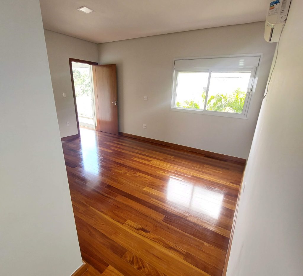 CASA APAIXONANTE À VENDA NO CONDOMÍNIO ARUÃ BRISAS CASA APAIXONANTE À VENDA NO CONDOMÍNIO ARUÃ BRISAS