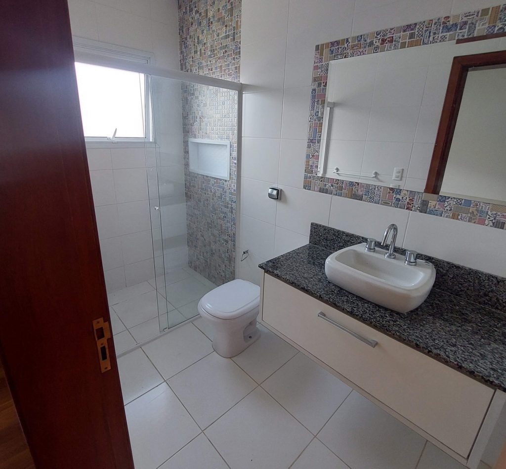CASA APAIXONANTE À VENDA NO CONDOMÍNIO ARUÃ BRISAS CASA APAIXONANTE À VENDA NO CONDOMÍNIO ARUÃ BRISAS
