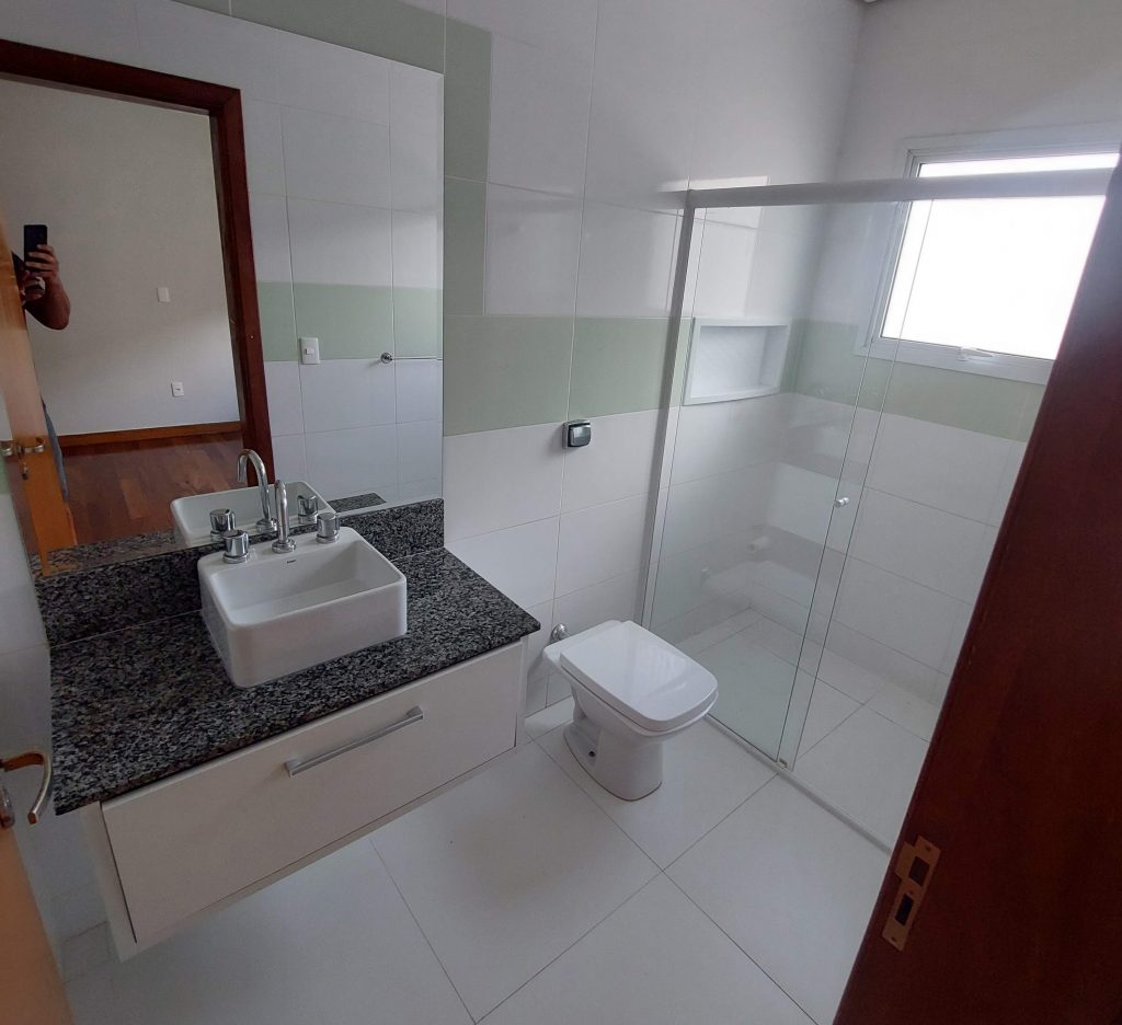 CASA APAIXONANTE À VENDA NO CONDOMÍNIO ARUÃ BRISAS CASA APAIXONANTE À VENDA NO CONDOMÍNIO ARUÃ BRISAS