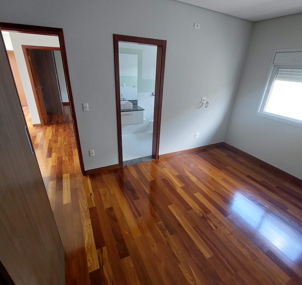 CASA APAIXONANTE À VENDA NO CONDOMÍNIO ARUÃ BRISAS CASA APAIXONANTE À VENDA NO CONDOMÍNIO ARUÃ BRISAS
