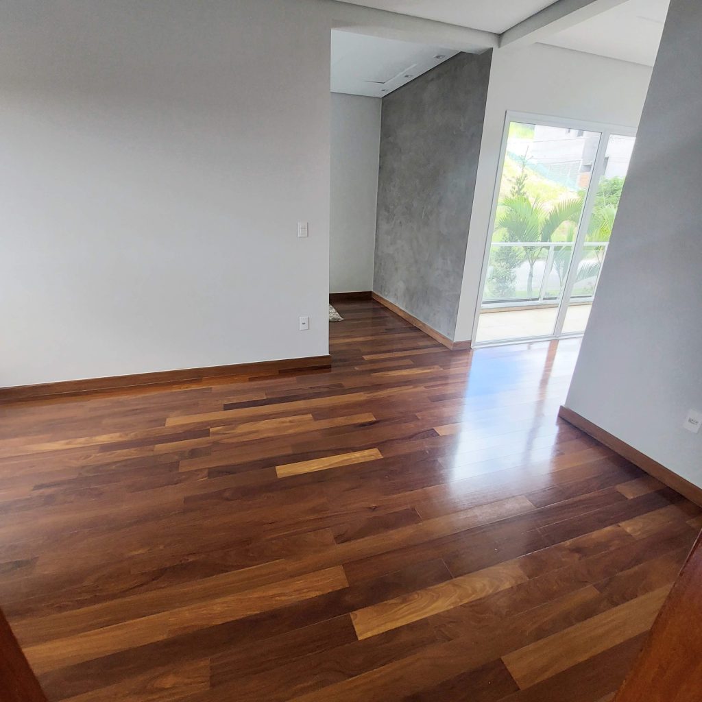 CASA APAIXONANTE À VENDA NO CONDOMÍNIO ARUÃ BRISAS CASA APAIXONANTE À VENDA NO CONDOMÍNIO ARUÃ BRISAS