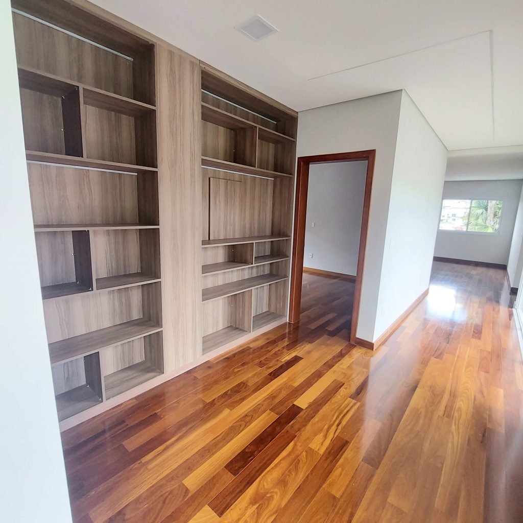 CASA APAIXONANTE À VENDA NO CONDOMÍNIO ARUÃ BRISAS CASA APAIXONANTE À VENDA NO CONDOMÍNIO ARUÃ BRISAS