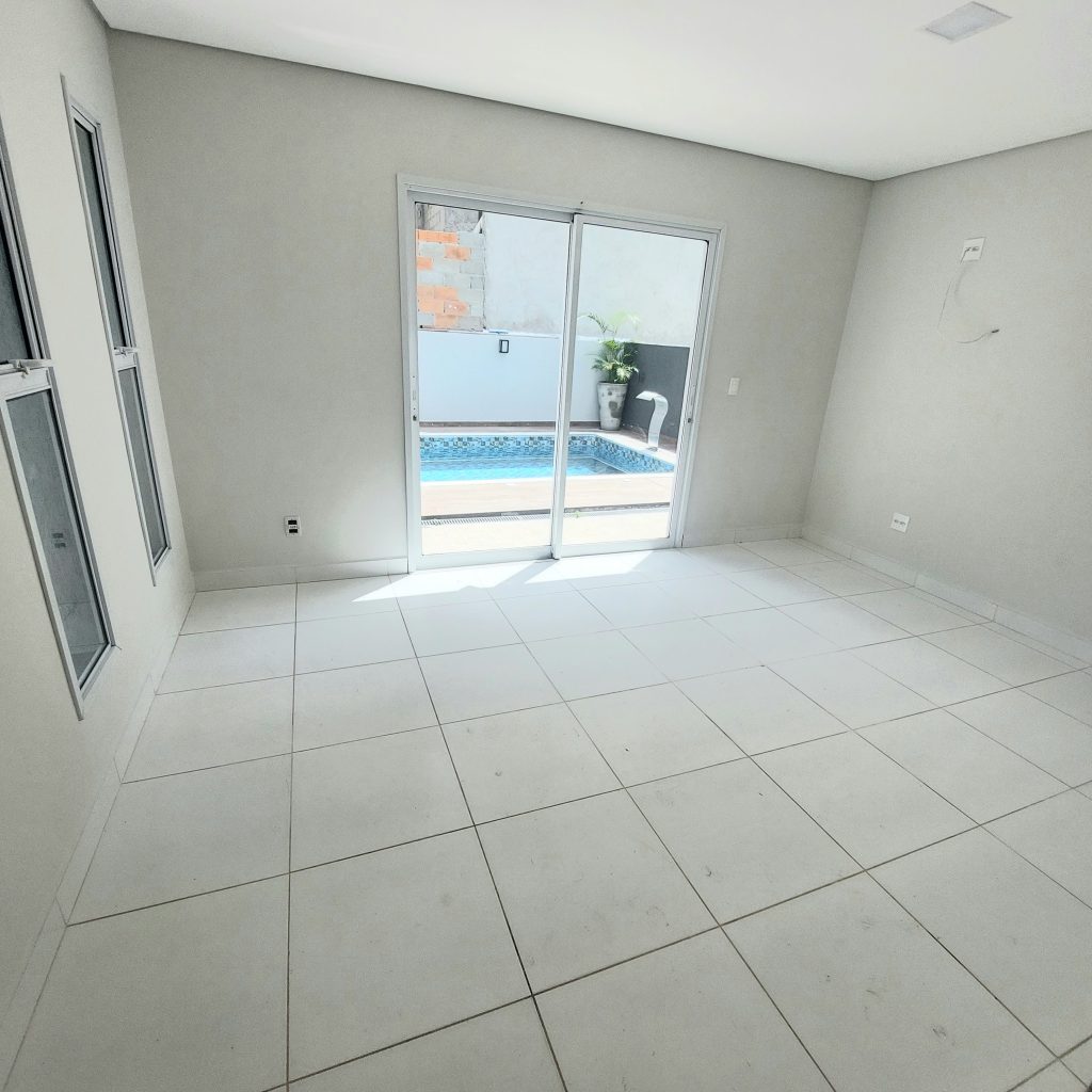 CASA APAIXONANTE À VENDA NO CONDOMÍNIO ARUÃ BRISAS CASA APAIXONANTE À VENDA NO CONDOMÍNIO ARUÃ BRISAS