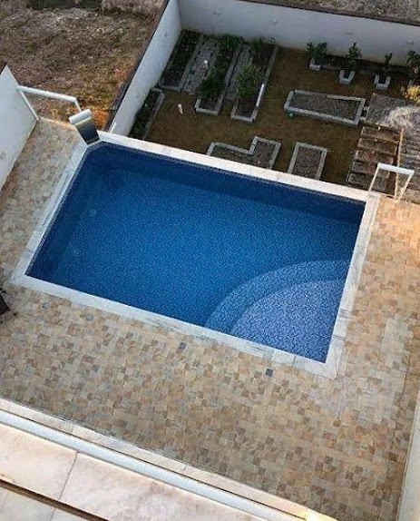 DESLUMBRANTE- CASA À VENDA NO CONDOMÍNIO ARUÃ BRISAS
