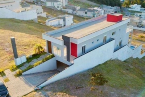 DESLUMBRANTE- CASA À VENDA NO CONDOMÍNIO ARUÃ BRISAS