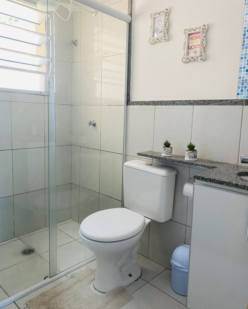 SOBRADO EM CONDOMÍNIO FECHADO- VILA OLIVEIRA SOBRADO EM CONDOMÍNIO FECHADO- VILA OLIVEIRA