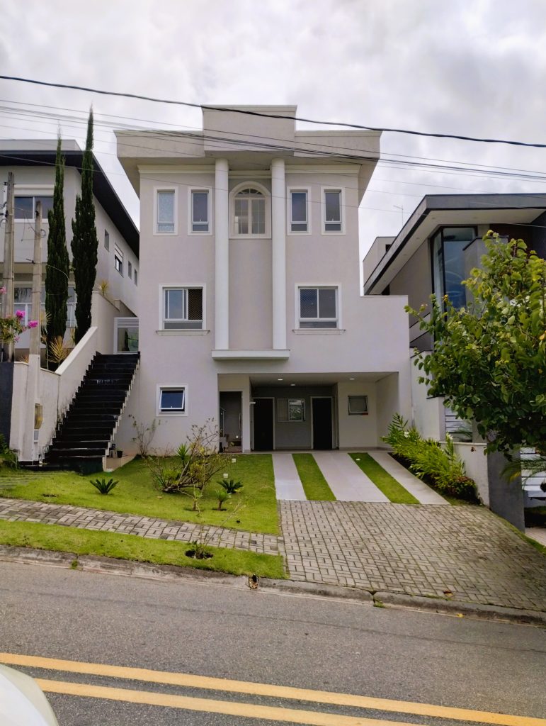 CASA ALTO PADRÃO NO CONDOMÍNIO ARUÃ BRISAS 2 CASA ALTO PADRÃO NO CONDOMÍNIO ARUÃ BRISAS 2