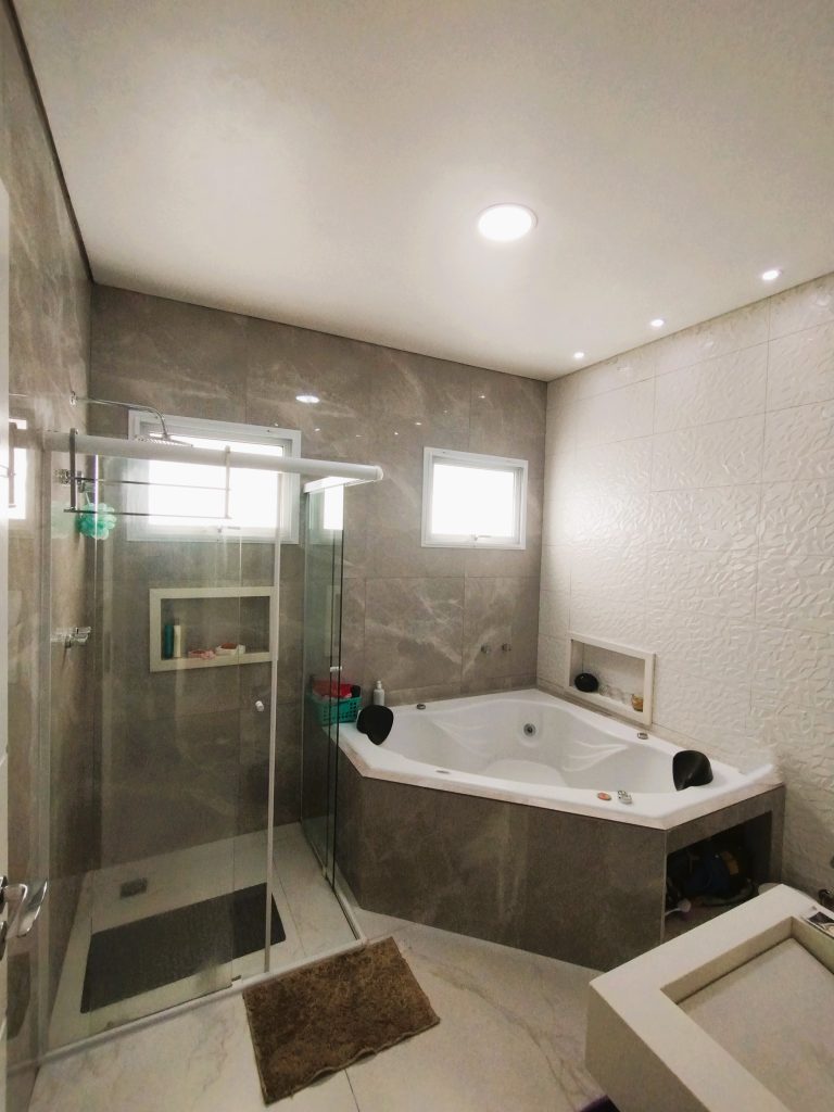 CASA ALTO PADRÃO NO CONDOMÍNIO ARUÃ BRISAS 2 CASA ALTO PADRÃO NO CONDOMÍNIO ARUÃ BRISAS 2