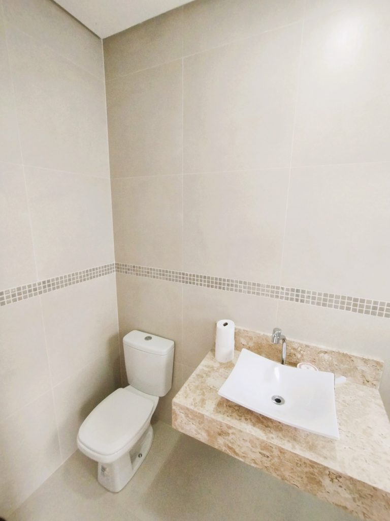 CASA ALTO PADRÃO NO CONDOMÍNIO ARUÃ BRISAS 2 CASA ALTO PADRÃO NO CONDOMÍNIO ARUÃ BRISAS 2