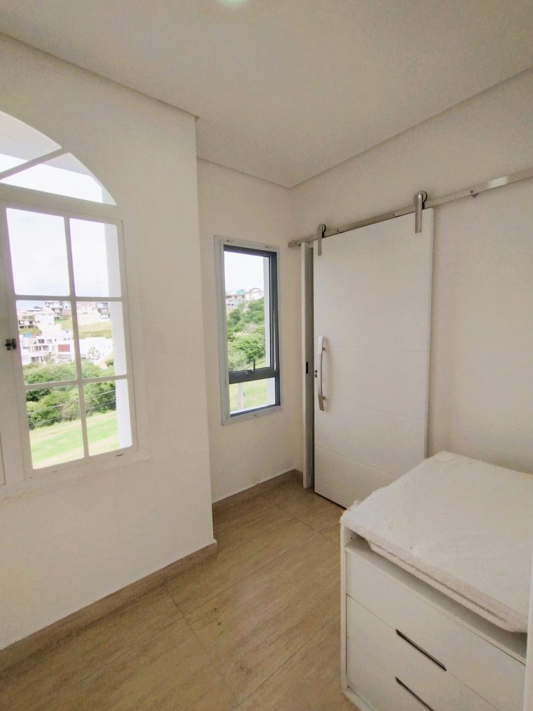 CASA ALTO PADRÃO NO CONDOMÍNIO ARUÃ BRISAS 2 CASA ALTO PADRÃO NO CONDOMÍNIO ARUÃ BRISAS 2