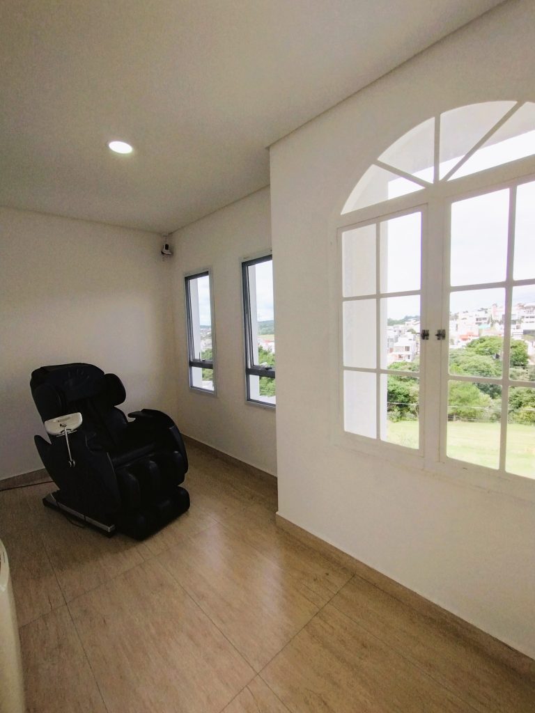 CASA ALTO PADRÃO NO CONDOMÍNIO ARUÃ BRISAS 2 CASA ALTO PADRÃO NO CONDOMÍNIO ARUÃ BRISAS 2
