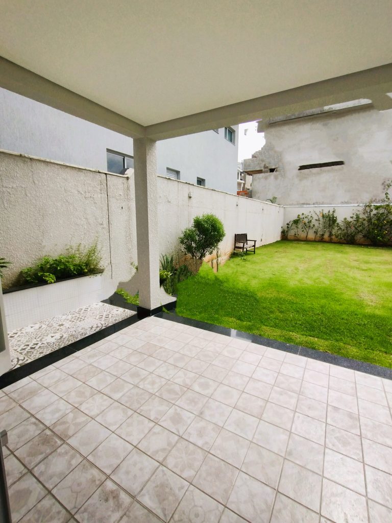 CASA ALTO PADRÃO NO CONDOMÍNIO ARUÃ BRISAS 2 CASA ALTO PADRÃO NO CONDOMÍNIO ARUÃ BRISAS 2