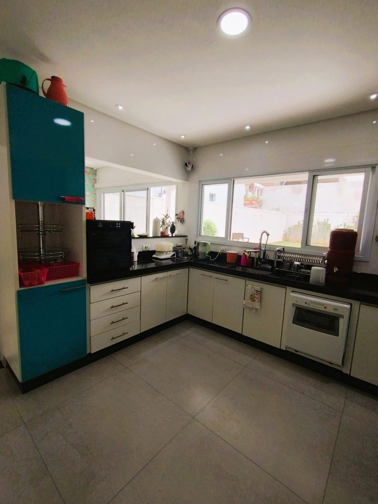 CASA ALTO PADRÃO NO CONDOMÍNIO ARUÃ BRISAS 2 CASA ALTO PADRÃO NO CONDOMÍNIO ARUÃ BRISAS 2