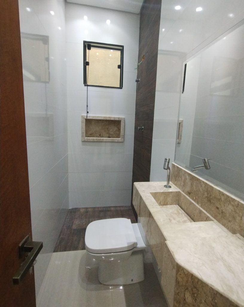 CASA TÉRREA SENSACIONAL À VENDA NO CONDOMÍNIO VENEZA