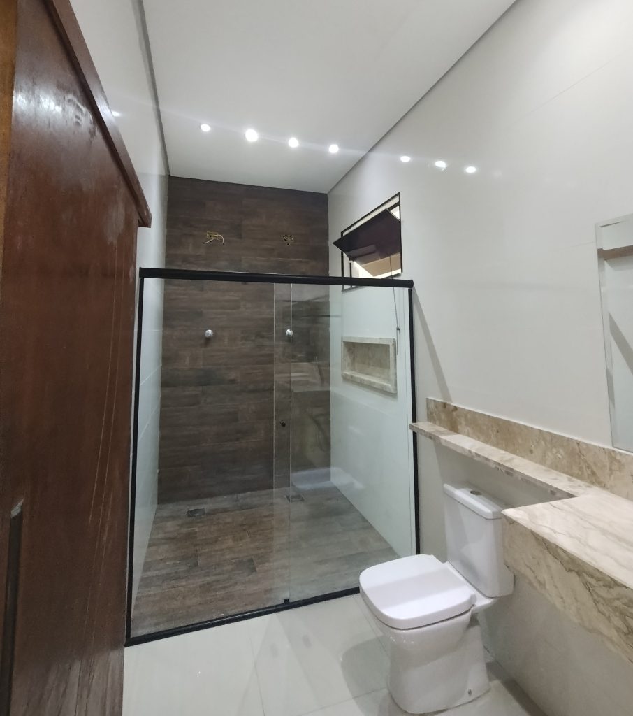 CASA TÉRREA SENSACIONAL À VENDA NO CONDOMÍNIO VENEZA