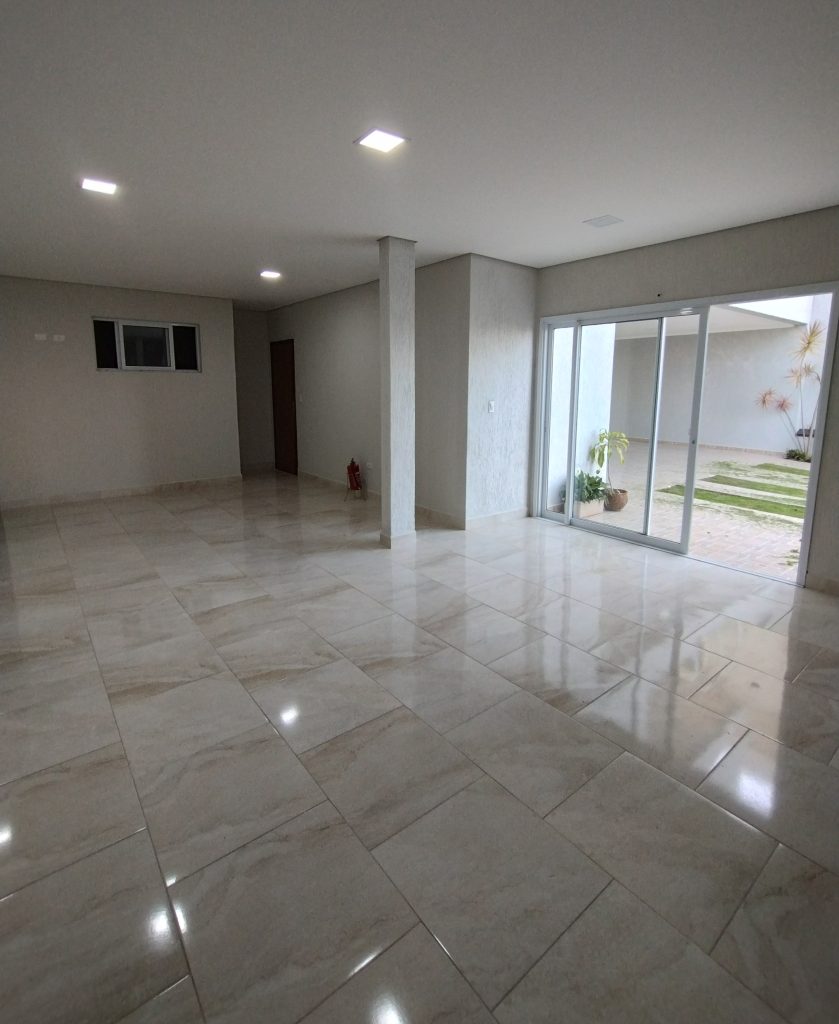 CASA APAIXONANTE À VENDA NO CONDOMÍNIO ARUÃ BRISAS CASA APAIXONANTE À VENDA NO CONDOMÍNIO ARUÃ BRISAS