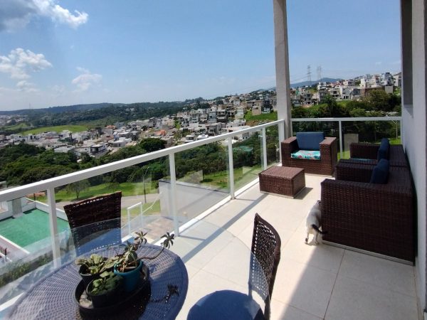 DESLUMBRANTE- CASA À VENDA NO CONDOMÍNIO ARUÃ BRISAS