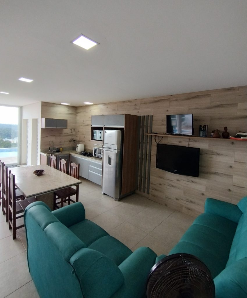 DESLUMBRANTE- CASA À VENDA NO CONDOMÍNIO ARUÃ BRISAS