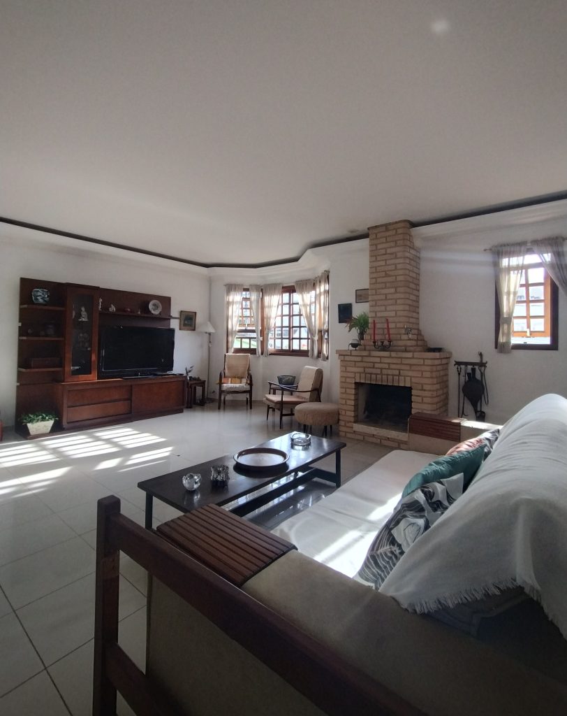 CASA COMERCIAL- VILA OLIVEIRA À VENDA CASA COMERCIAL- VILA OLIVEIRA À VENDA