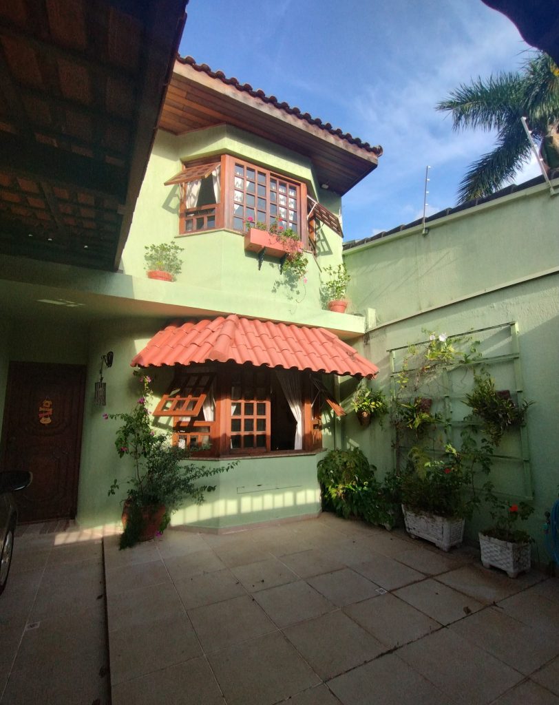 CASA COMERCIAL- VILA OLIVEIRA À VENDA CASA COMERCIAL- VILA OLIVEIRA À VENDA