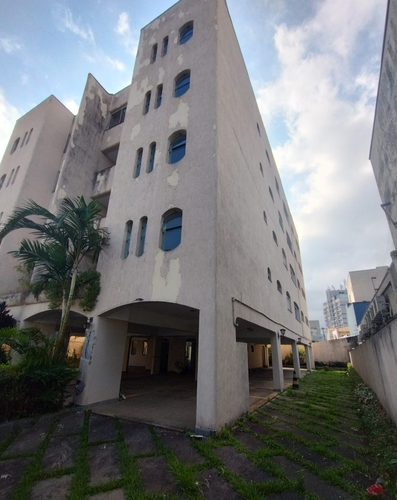 LOCAÇÃO PRÉDIO COMERCIAL 1.500M² – 4 PAVIMENTOS LOCAÇÃO PRÉDIO COMERCIAL 1.500M² – 4 PAVIMENTOS