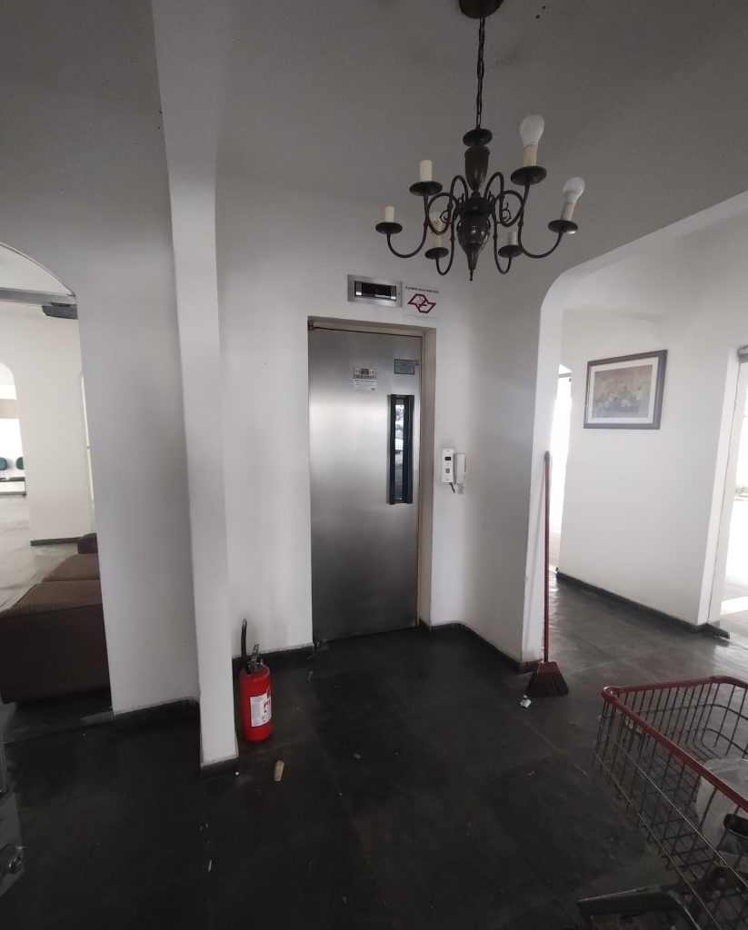 LOCAÇÃO PRÉDIO COMERCIAL 1.500M² – 4 PAVIMENTOS LOCAÇÃO PRÉDIO COMERCIAL 1.500M² – 4 PAVIMENTOS
