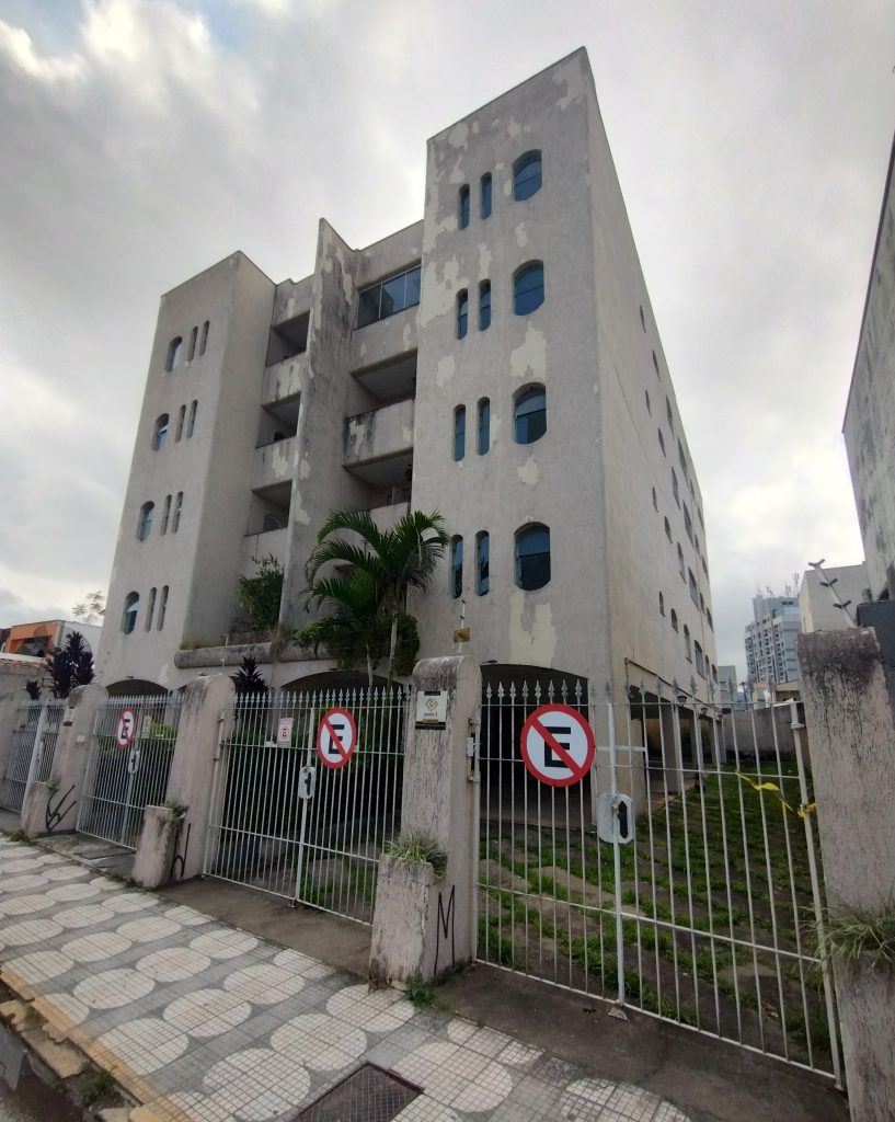 LOCAÇÃO PRÉDIO COMERCIAL 1.500M² – 4 PAVIMENTOS LOCAÇÃO PRÉDIO COMERCIAL 1.500M² – 4 PAVIMENTOS