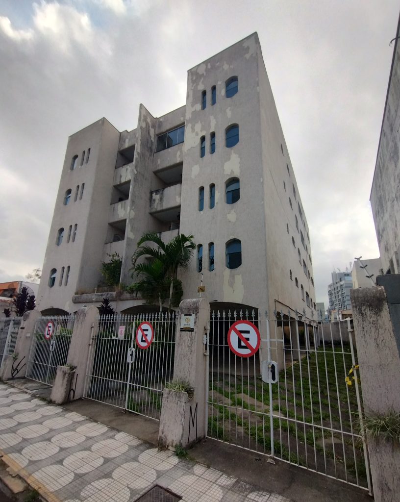 LOCAÇÃO PRÉDIO COMERCIAL 1.500M² – 4 PAVIMENTOS LOCAÇÃO PRÉDIO COMERCIAL 1.500M² – 4 PAVIMENTOS