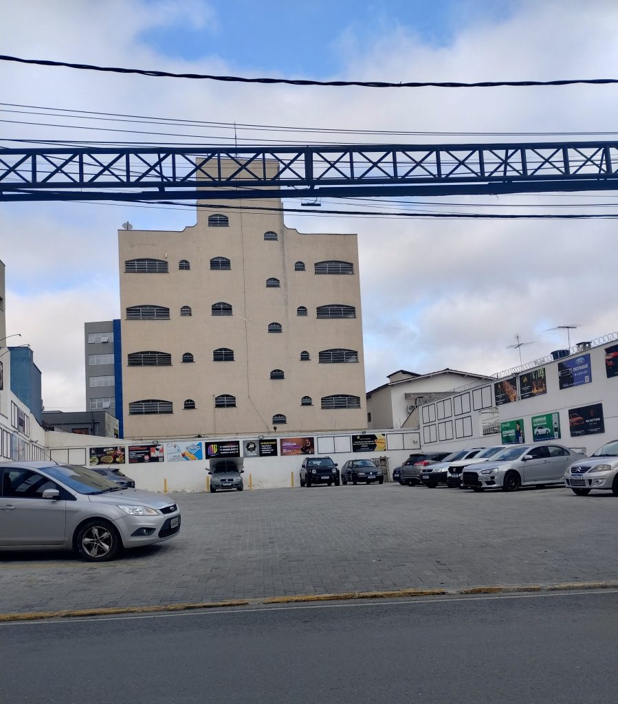 LOCAÇÃO PRÉDIO COMERCIAL 1.500M² – 4 PAVIMENTOS LOCAÇÃO PRÉDIO COMERCIAL 1.500M² – 4 PAVIMENTOS