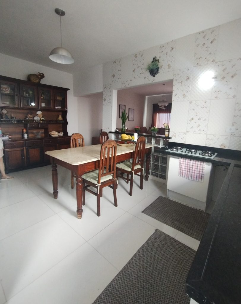 CASA TÉRREA COM 3 DORMITÓRIOS – VILA OLIVEIRA CASA TÉRREA COM 3 DORMITÓRIOS – VILA OLIVEIRA