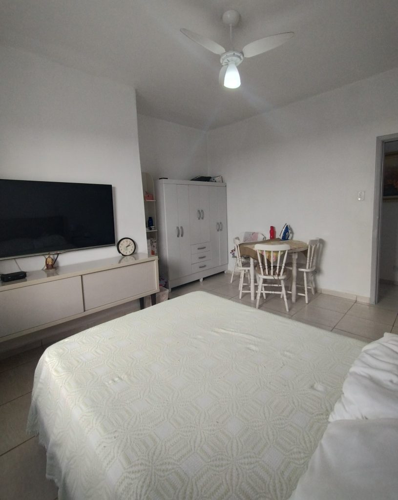 CASA TÉRREA COM 3 DORMITÓRIOS – VILA OLIVEIRA CASA TÉRREA COM 3 DORMITÓRIOS – VILA OLIVEIRA