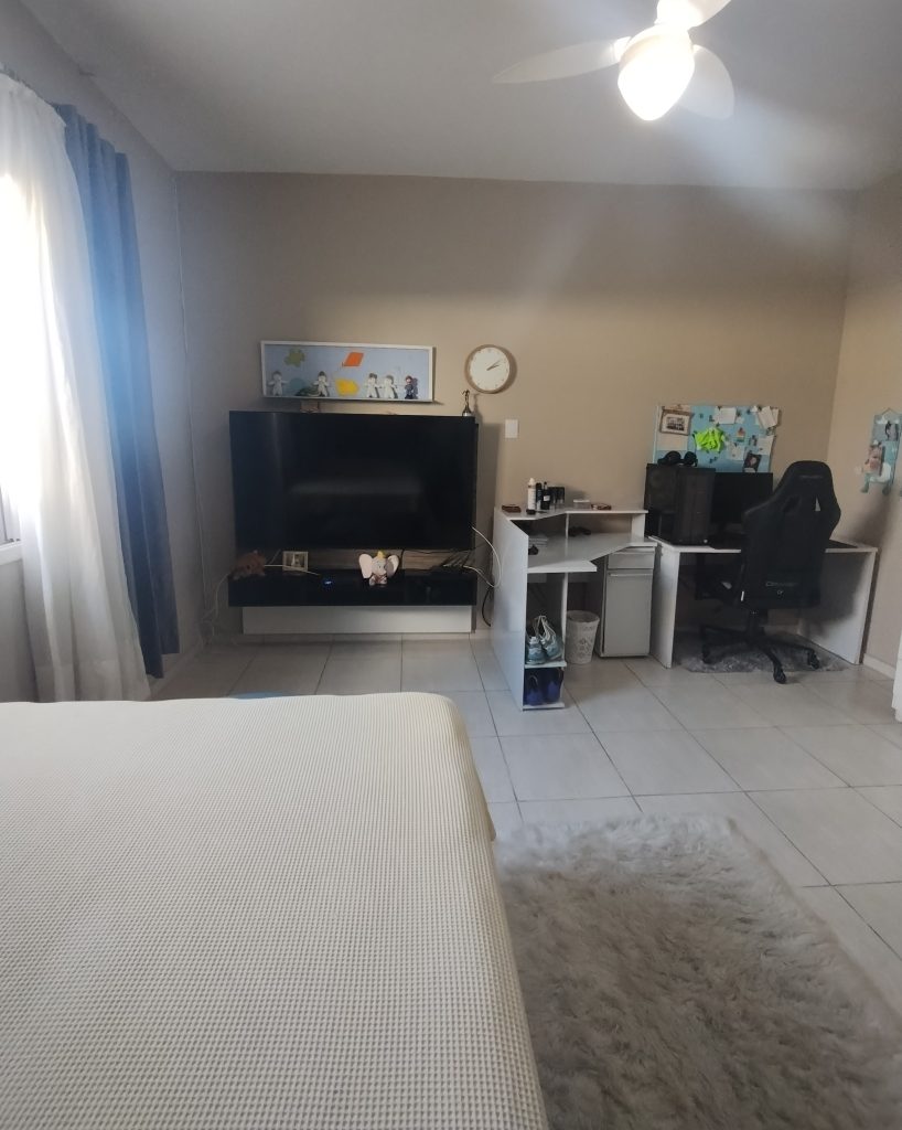 CASA TÉRREA COM 3 DORMITÓRIOS – VILA OLIVEIRA CASA TÉRREA COM 3 DORMITÓRIOS – VILA OLIVEIRA