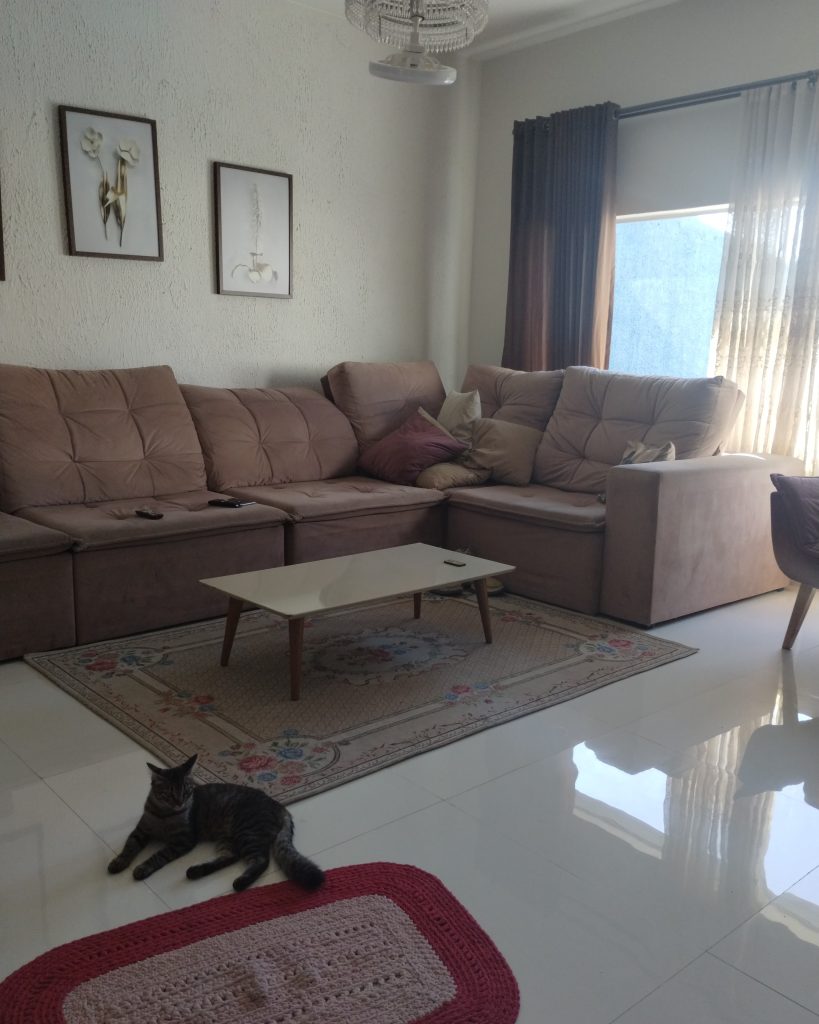 CASA TÉRREA COM 3 DORMITÓRIOS – VILA OLIVEIRA CASA TÉRREA COM 3 DORMITÓRIOS – VILA OLIVEIRA
