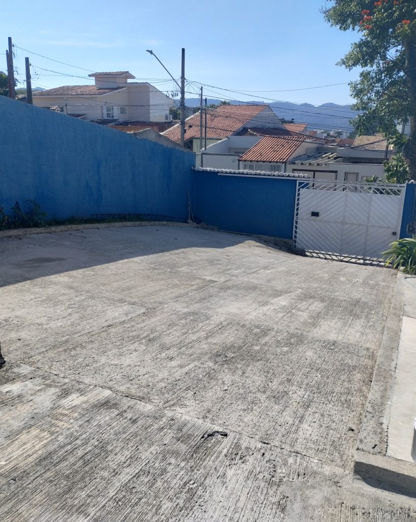 CASA TÉRREA COM 3 DORMITÓRIOS – VILA OLIVEIRA CASA TÉRREA COM 3 DORMITÓRIOS – VILA OLIVEIRA