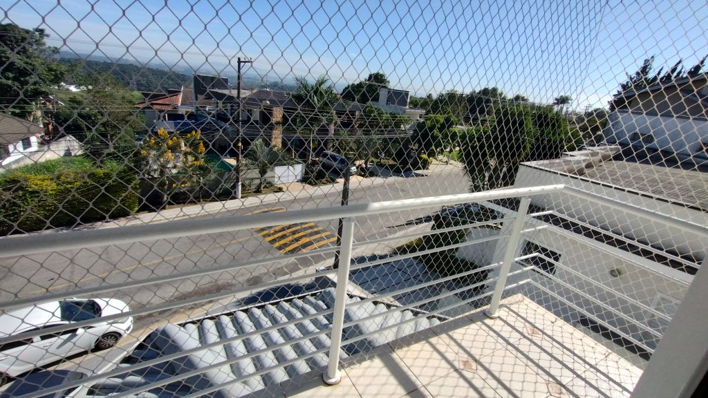 LINDO SOBRADO 4 DORM. – CONDOMÍNIO ARUÃ LINDO SOBRADO 4 DORM. – CONDOMÍNIO ARUÃ