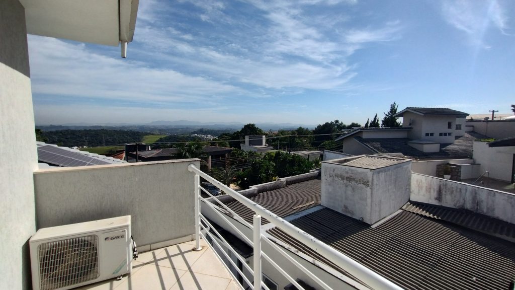 LINDO SOBRADO 4 DORM. – CONDOMÍNIO ARUÃ LINDO SOBRADO 4 DORM. – CONDOMÍNIO ARUÃ
