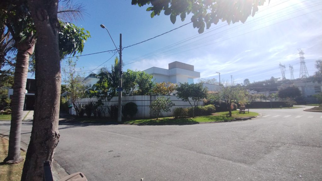 LINDA CASA COM POMAR- CONDOMÍNIO BELLA CITTÀ LINDA CASA COM POMAR- CONDOMÍNIO BELLA CITTÀ