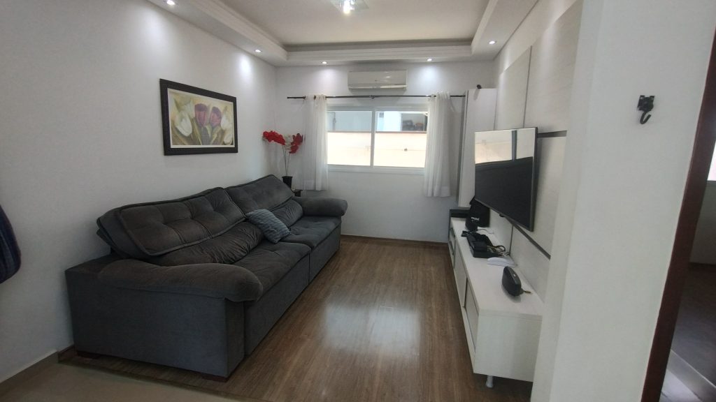LINDA CASA COM POMAR- CONDOMÍNIO BELLA CITTÀ LINDA CASA COM POMAR- CONDOMÍNIO BELLA CITTÀ