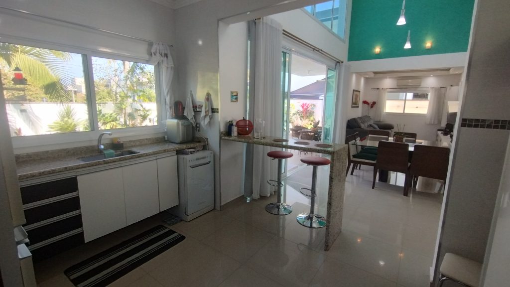 LINDA CASA COM POMAR- CONDOMÍNIO BELLA CITTÀ LINDA CASA COM POMAR- CONDOMÍNIO BELLA CITTÀ