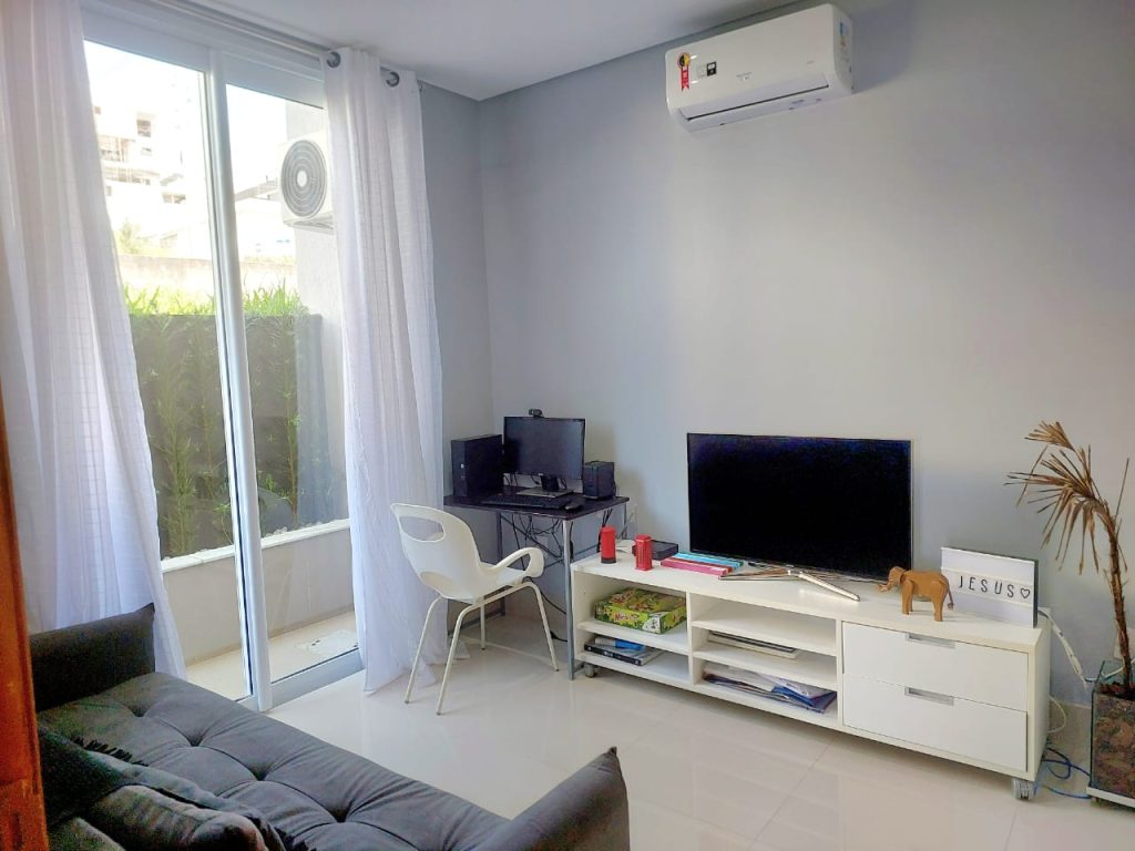 CASA ALTO PADRÃO À VENDA NO CONDOMÍNIO ARUÃ BRISAS 2 CASA ALTO PADRÃO À VENDA NO CONDOMÍNIO ARUÃ BRISAS 2
