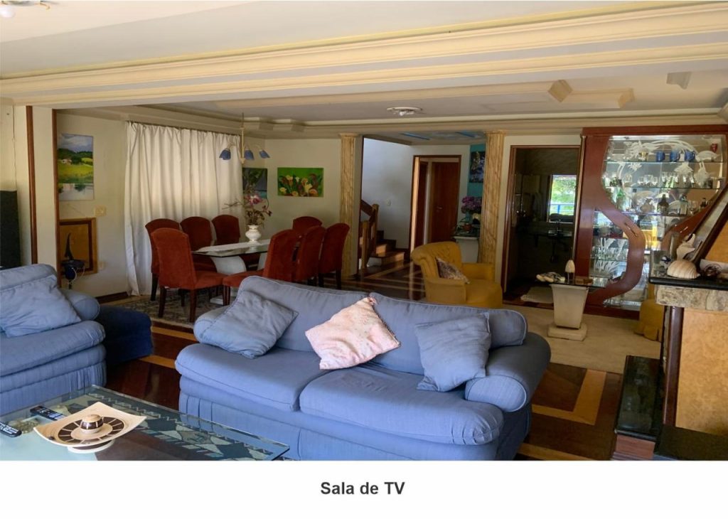 CASA FENOMENAL C/ 4 DORM. – CONDOMÍNIO ARUÃ CASA FENOMENAL C/ 4 DORM. – CONDOMÍNIO ARUÃ
