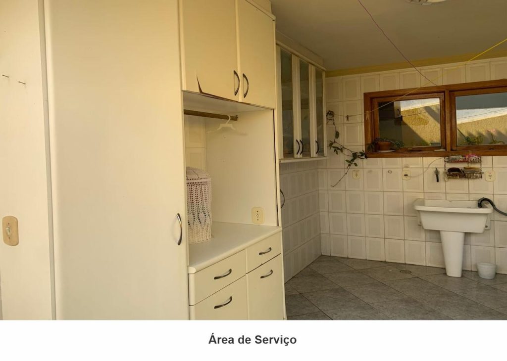 CASA FENOMENAL C/ 4 DORM. – CONDOMÍNIO ARUÃ CASA FENOMENAL C/ 4 DORM. – CONDOMÍNIO ARUÃ