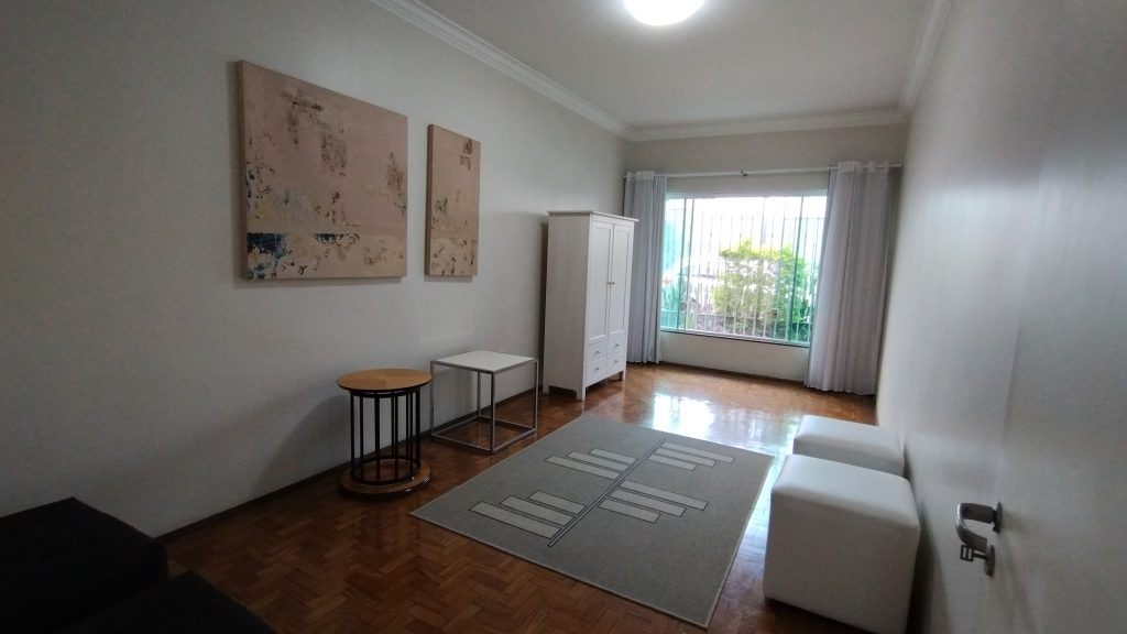CASA TÉRREA ESPETACULAR À VENDA PRÓXIMA AO CENTRO DE MOGI DAS CRUZES