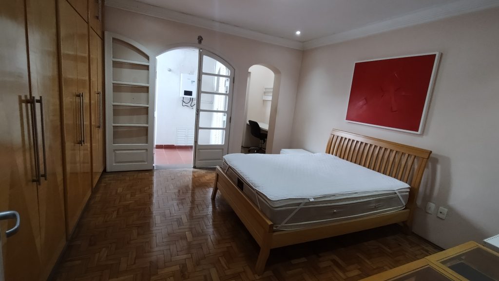 CASA TÉRREA ESPETACULAR À VENDA PRÓXIMA AO CENTRO DE MOGI DAS CRUZES