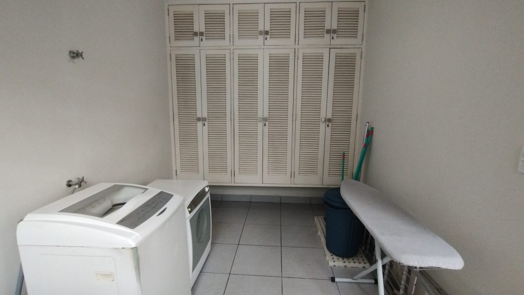 CASA TÉRREA ESPETACULAR À VENDA PRÓXIMA AO CENTRO DE MOGI DAS CRUZES