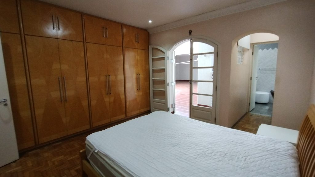 CASA TÉRREA ESPETACULAR À VENDA PRÓXIMA AO CENTRO DE MOGI DAS CRUZES